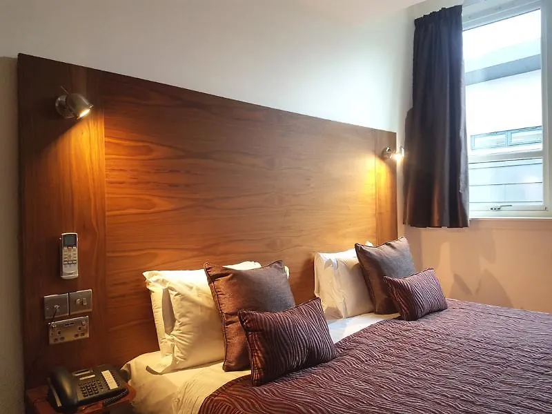 ****  Holyrood Aparthotel Edinburg Storbritannien